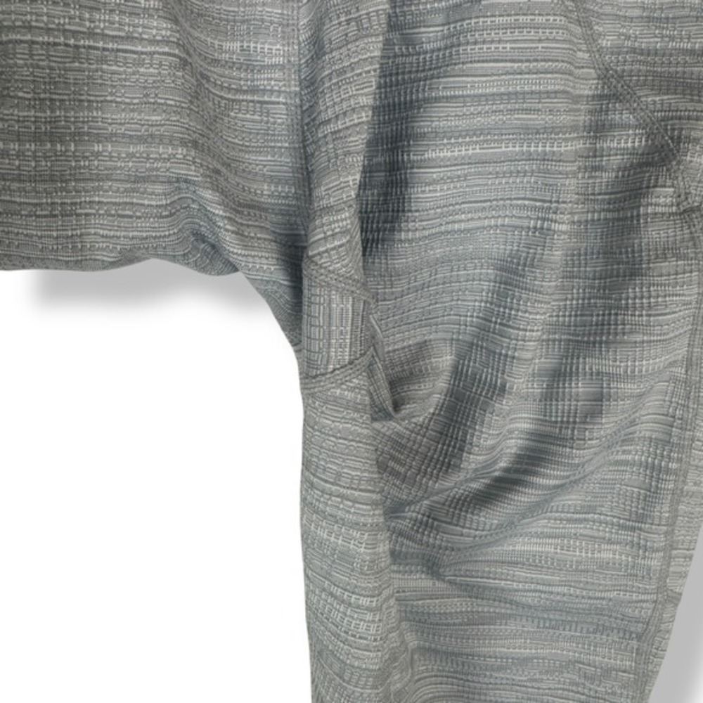 Athleta Chat To Town Gray Capri Leggings Womens Size‎ Medium Athleisure Sporty - Picture 8 of 11